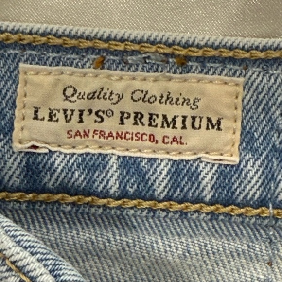 Levi’s Wedgie Premium Icon Fit Jeans Straight Leg Tango Light Wash Size 27 Chic - Picture 8 of 13